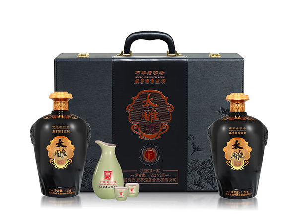 南阳咸亨酒店太雕黄酒回收太雕2007原酿礼盒1.5kg*2糯米酒半甜绍兴黄酒